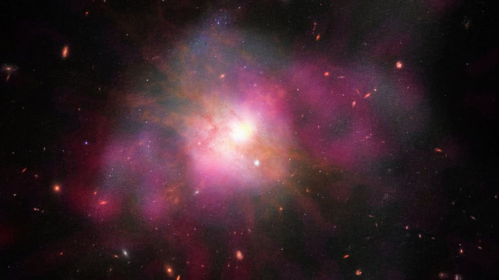 “Невероятно красочно“: NASA запечатлело, как сливаются две спиральные галактики: 2025-02-12 13:20:15 - прочитайте